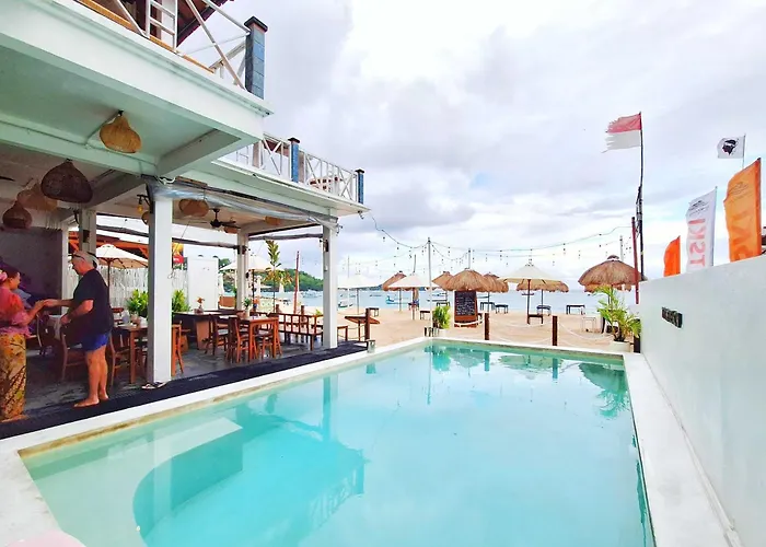 Guest house The Huts
