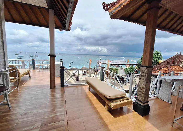 The Huts Guest house 2*