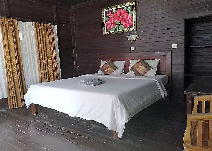 Guest house The Huts 2*
